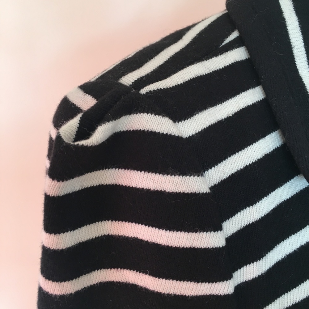 Tailored Blazer With Structured Shoulder - image 4